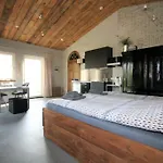 Rent Jamzes בית נופש