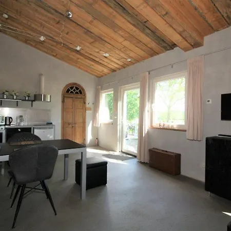 Rent Jamzes Holiday home Hoogerheide