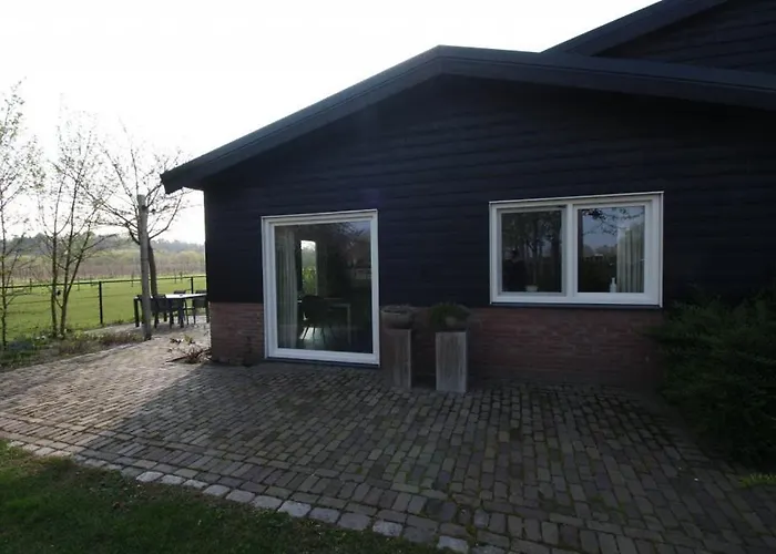 Rent Jamzes Holiday home Hoogerheide