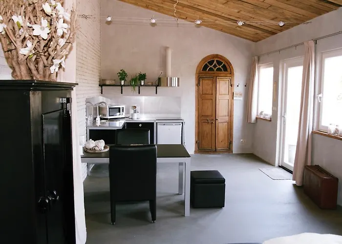 Rent Jamzes Holiday home