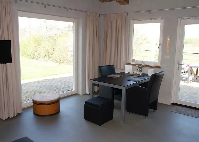 Rent Jamzes Holiday home Hoogerheide